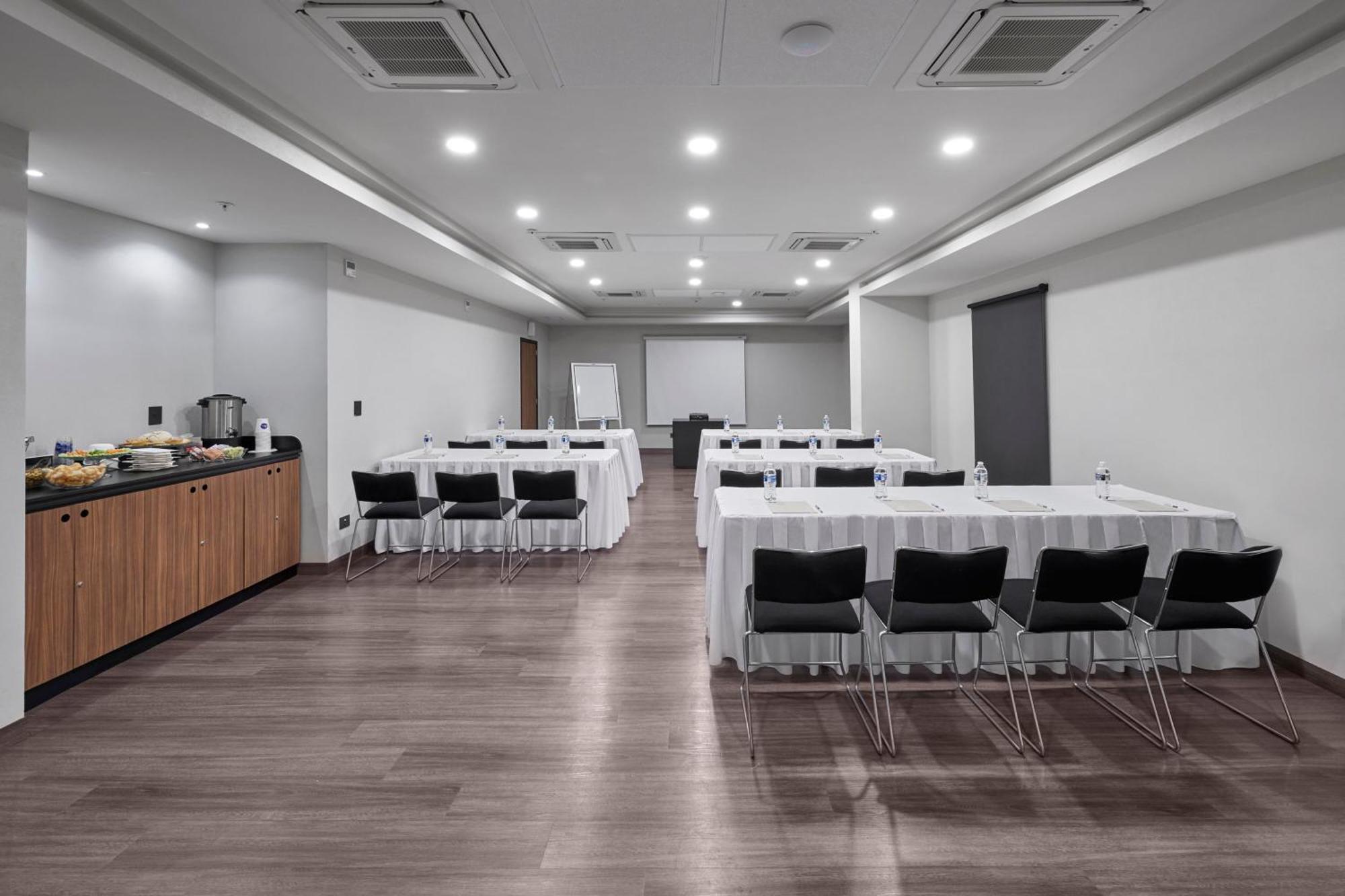 City Express By Marriott Monterrey Lindavista Guadalupe  Buitenkant foto